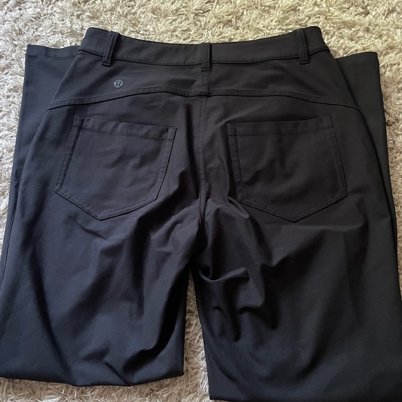 Lulu Lemon Straight Leg Black Pants - Picture 2 of 3